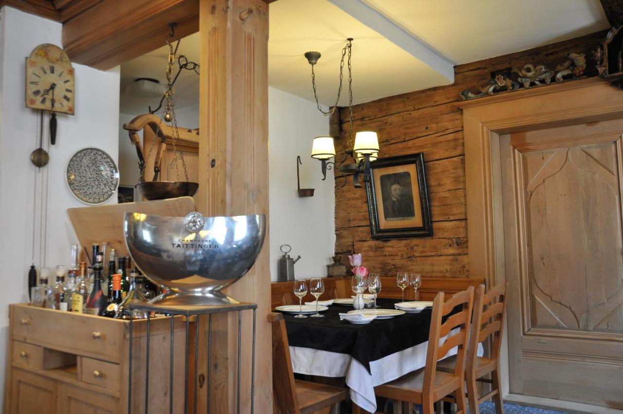 Casa Toedi Restaurant Hotel Trun Екстериор снимка